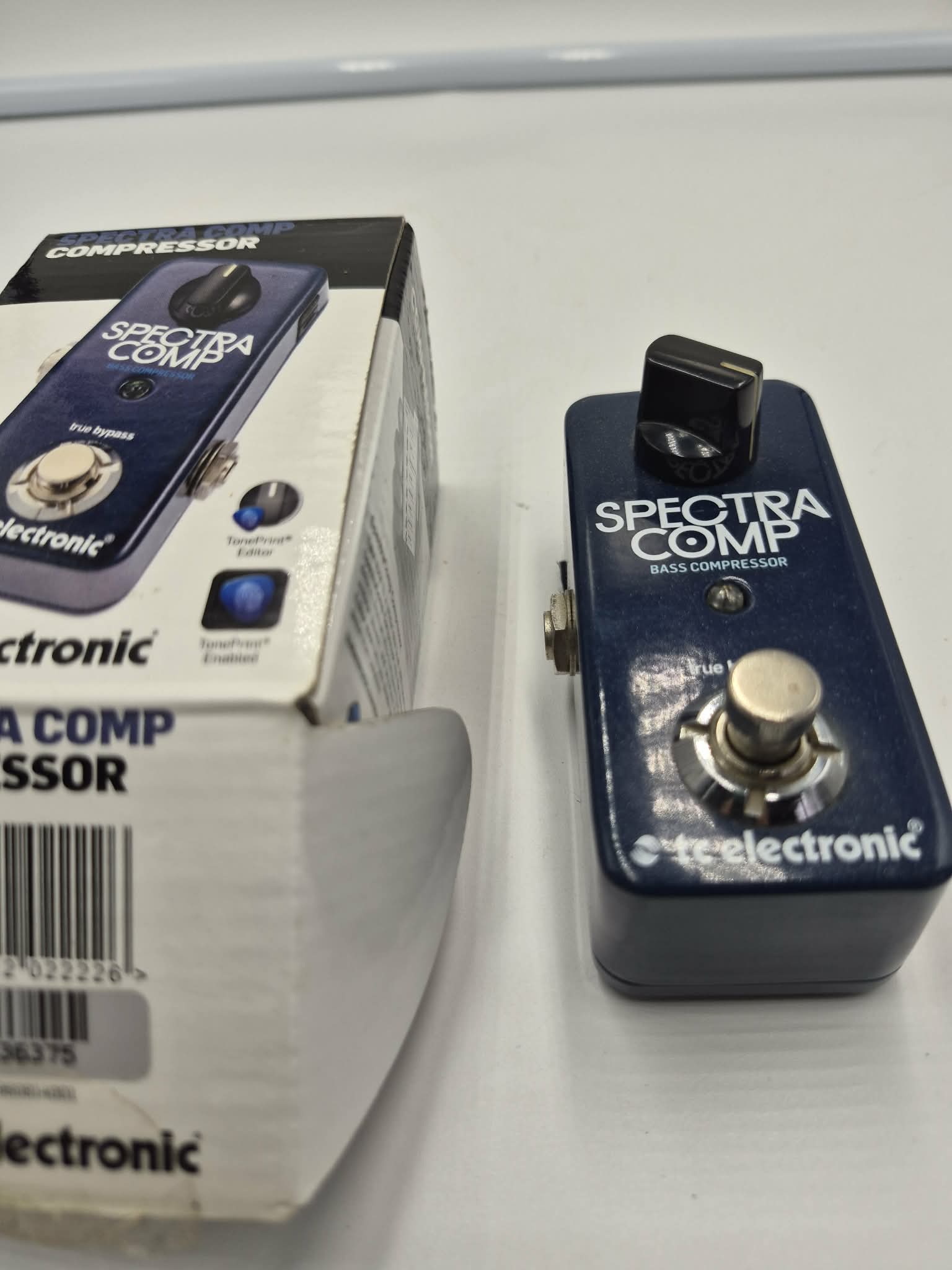 TC electronic Spectra Comp Bass Compressor w/box and instructions
