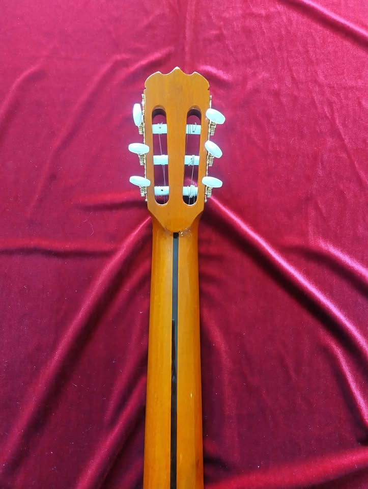 K Yairi YC-100 classical guitar 1990 - Stunning