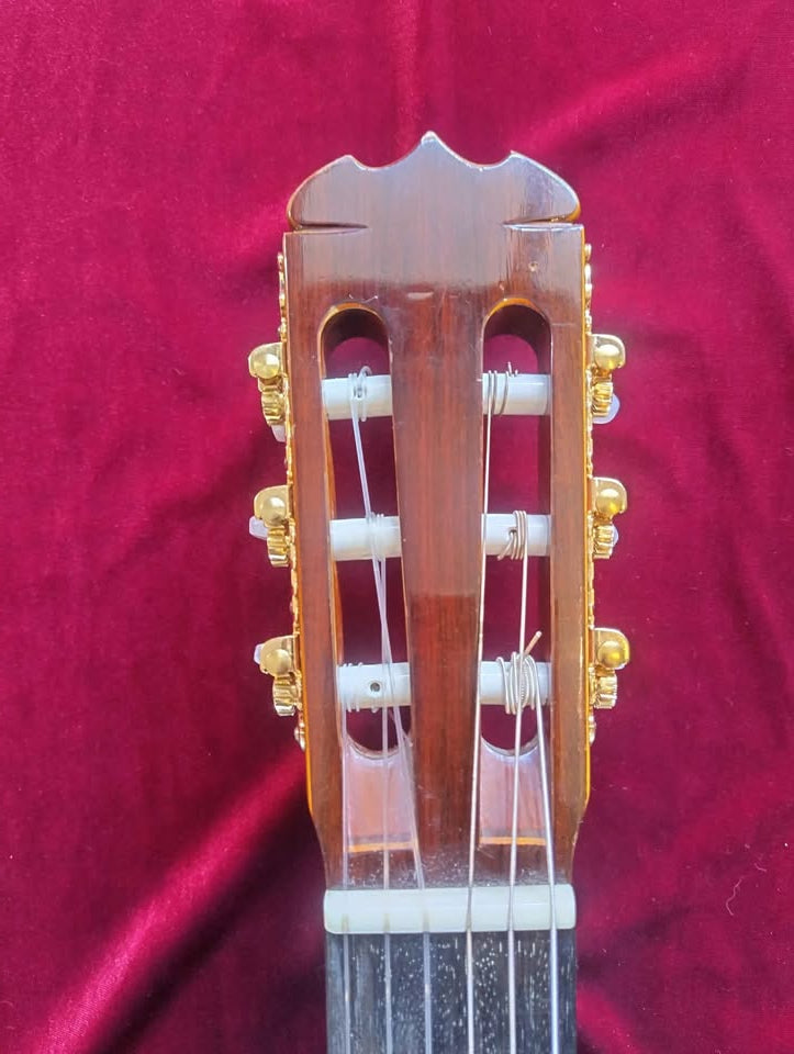 K Yairi YC-100 classical guitar 1990 - Stunning