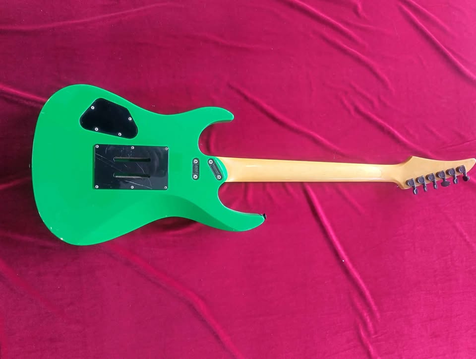 Yamaha RGX 512-V Electric Guitar