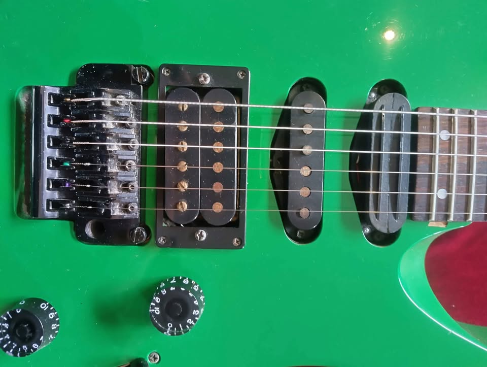 Yamaha RGX 512-V Electric Guitar