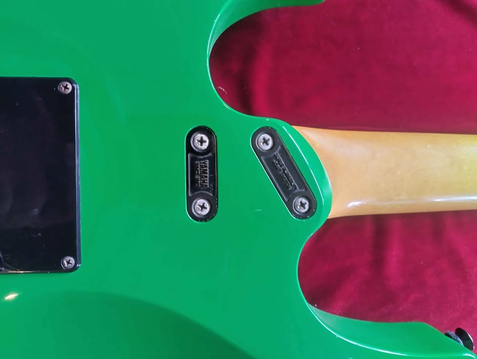 Yamaha RGX 512-V Electric Guitar