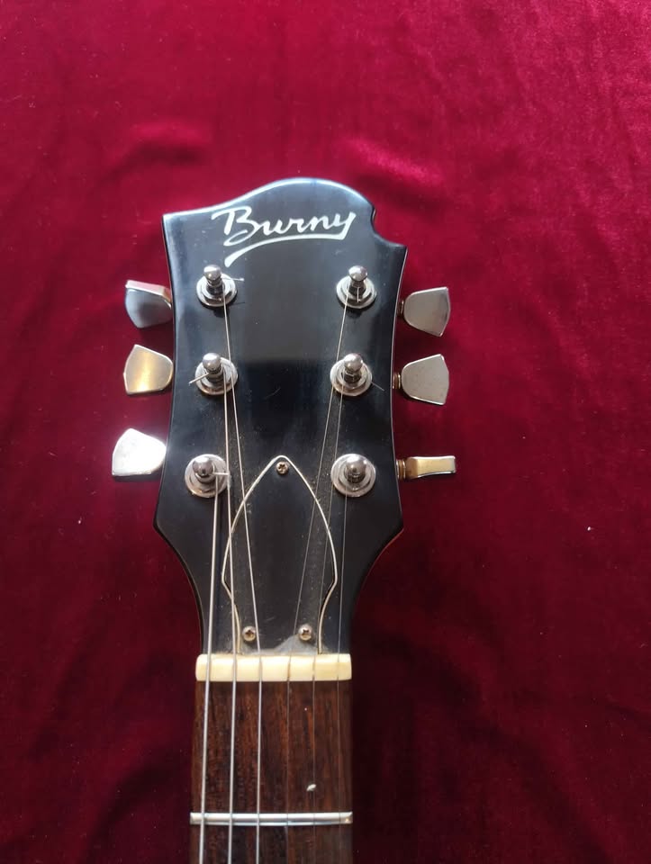 Burny LS 55 Made in Japan Top quality Guitar