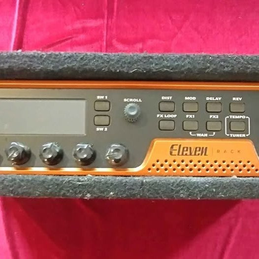 Avid Eleven - guitar effects simulator and rack good working order