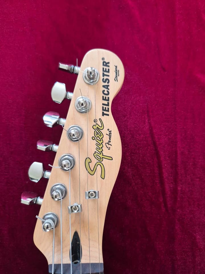 Fender Squier Telecaster w/ Seymour Duncan pickups