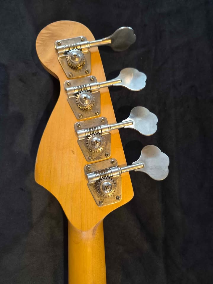 Vintage Aria bass guitar MIJ