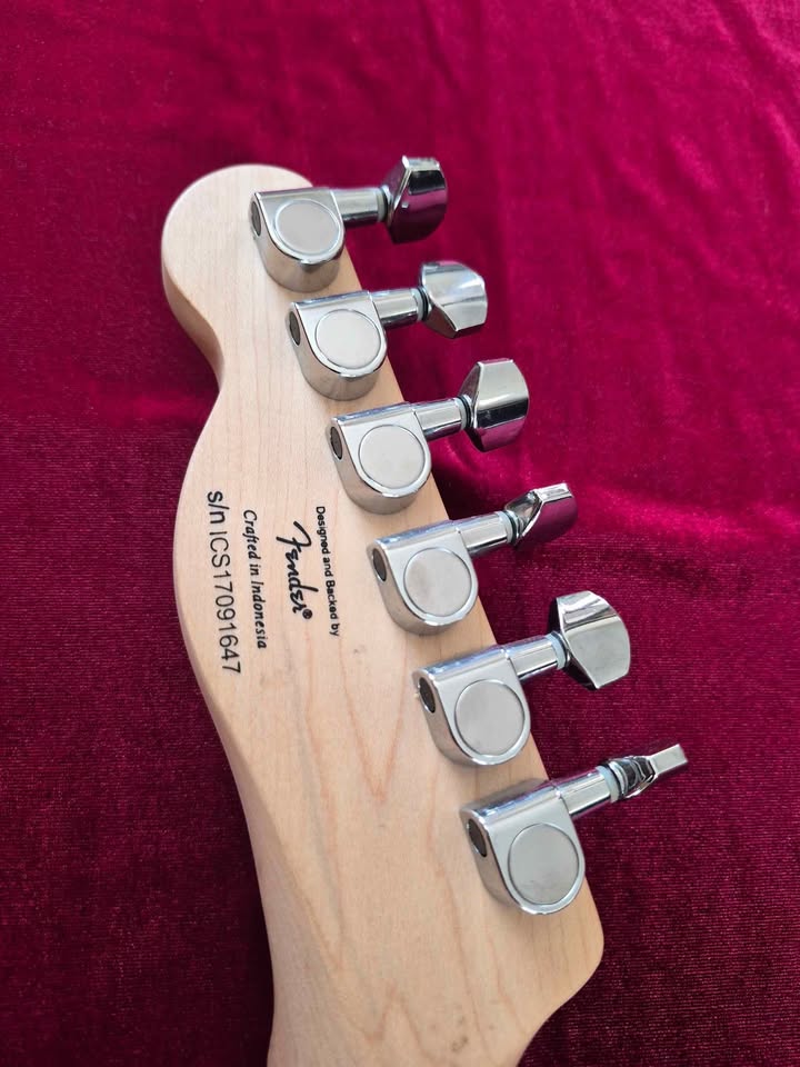 Fender Squier Telecaster w/ Seymour Duncan pickups