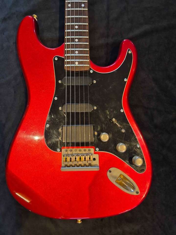 La Grange Ranger Deluxe MIJ guitar (Strat Copy)