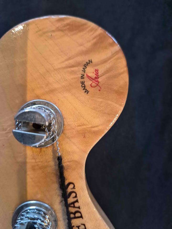 Vintage Aria bass guitar MIJ