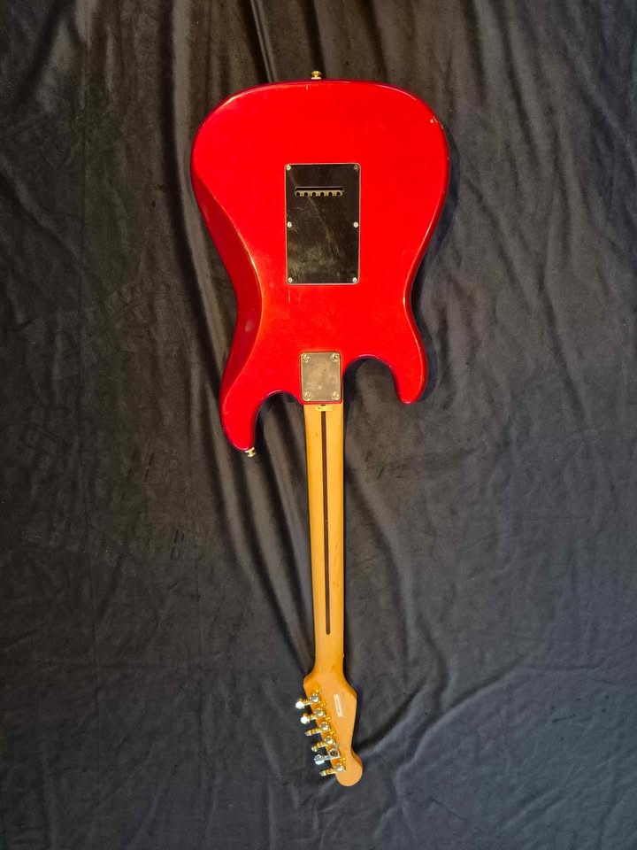 La Grange Ranger Deluxe MIJ guitar (Strat Copy)