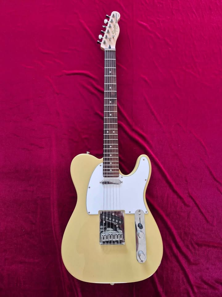 Fender Squier Telecaster w/ Seymour Duncan pickups