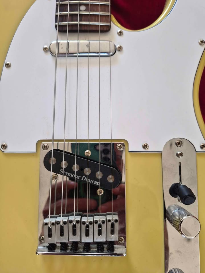 Fender Squier Telecaster w/ Seymour Duncan pickups
