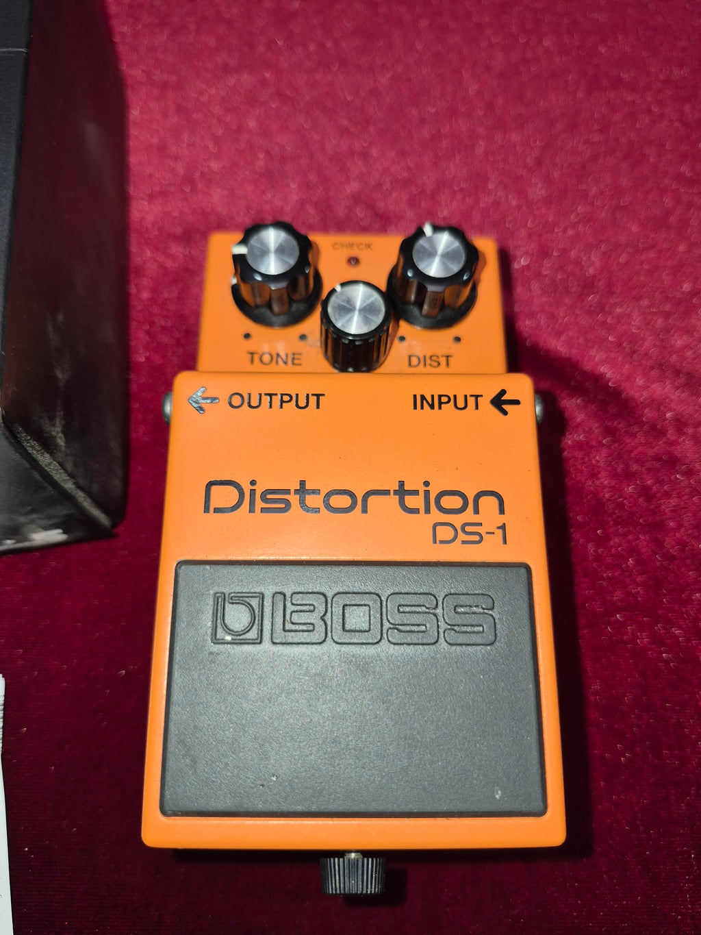 Boss Ds-1 Distortion Pedal with box